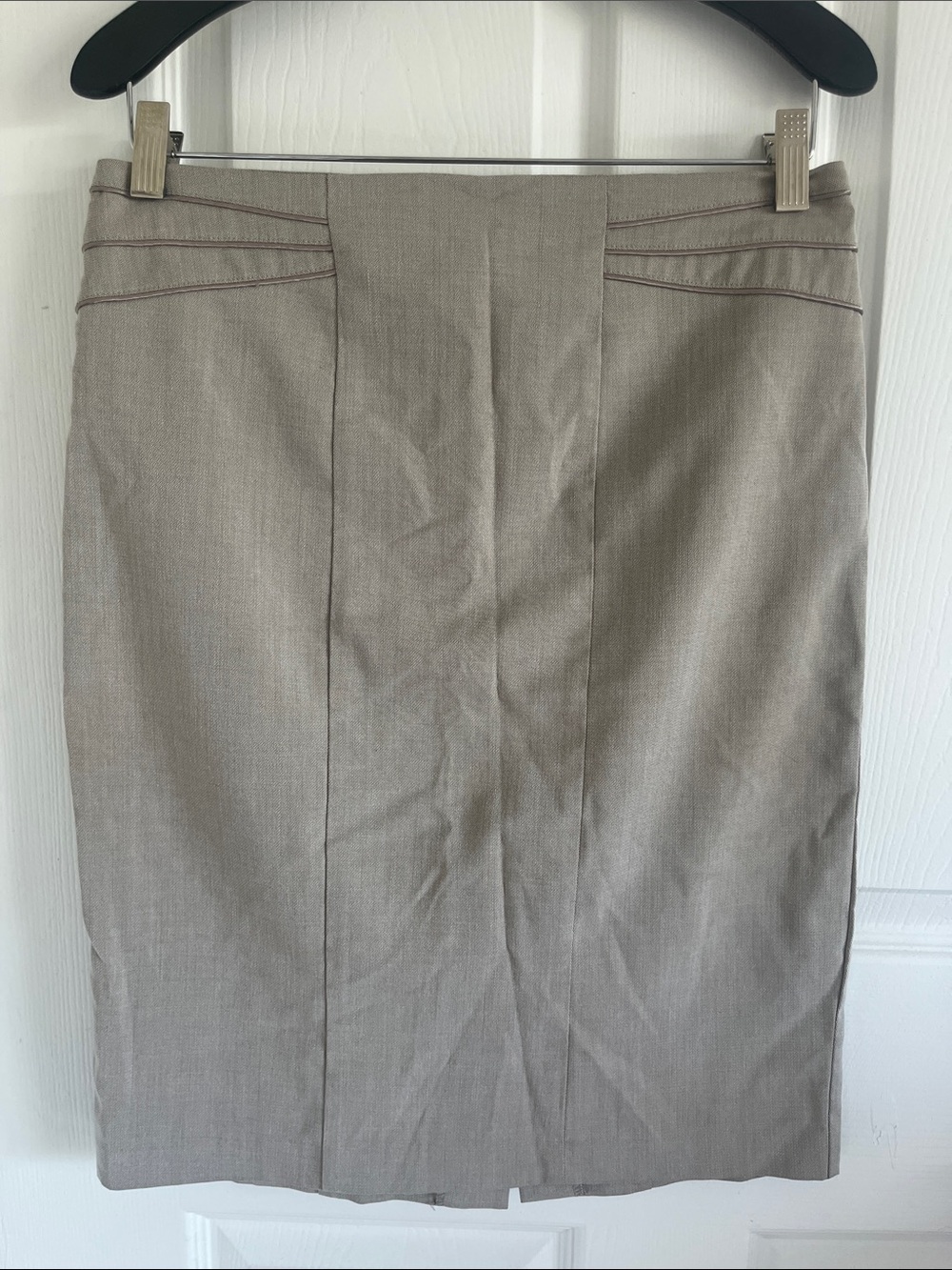 Byer California Taupe Pencil Skirt with Subtle Topstitching Y2K Office Tailored